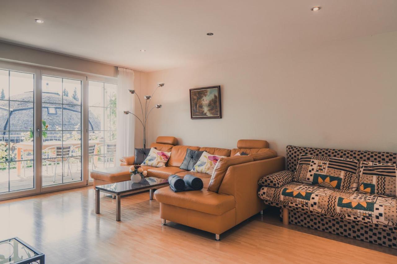 Coraline -Koblach, 6-10 P, 3 Schlafzimmer, Kueche, Riesige Terrasse, Parkplatz, Wifi, Stellplatz Ski المظهر الخارجي الصورة